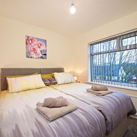 מנצ'סטר Beautiful Cozy Home With Free Parking מראה חיצוני תמונה