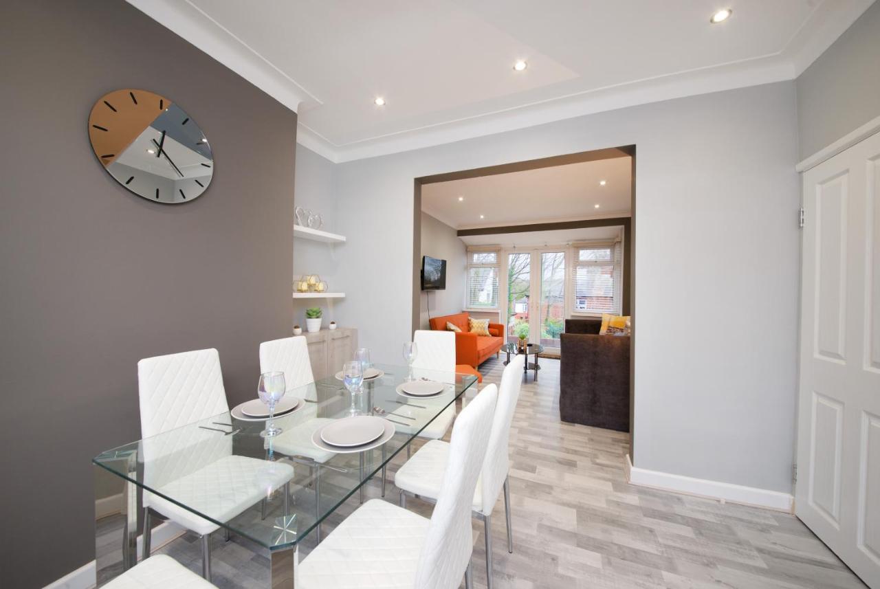 מנצ'סטר Beautiful Cozy Home With Free Parking מראה חיצוני תמונה