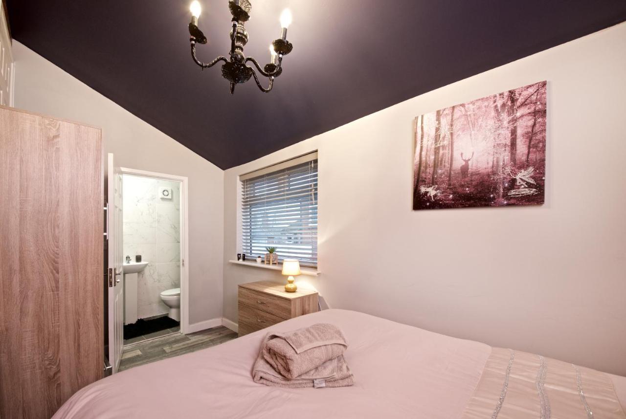 מנצ'סטר Beautiful Cozy Home With Free Parking מראה חיצוני תמונה