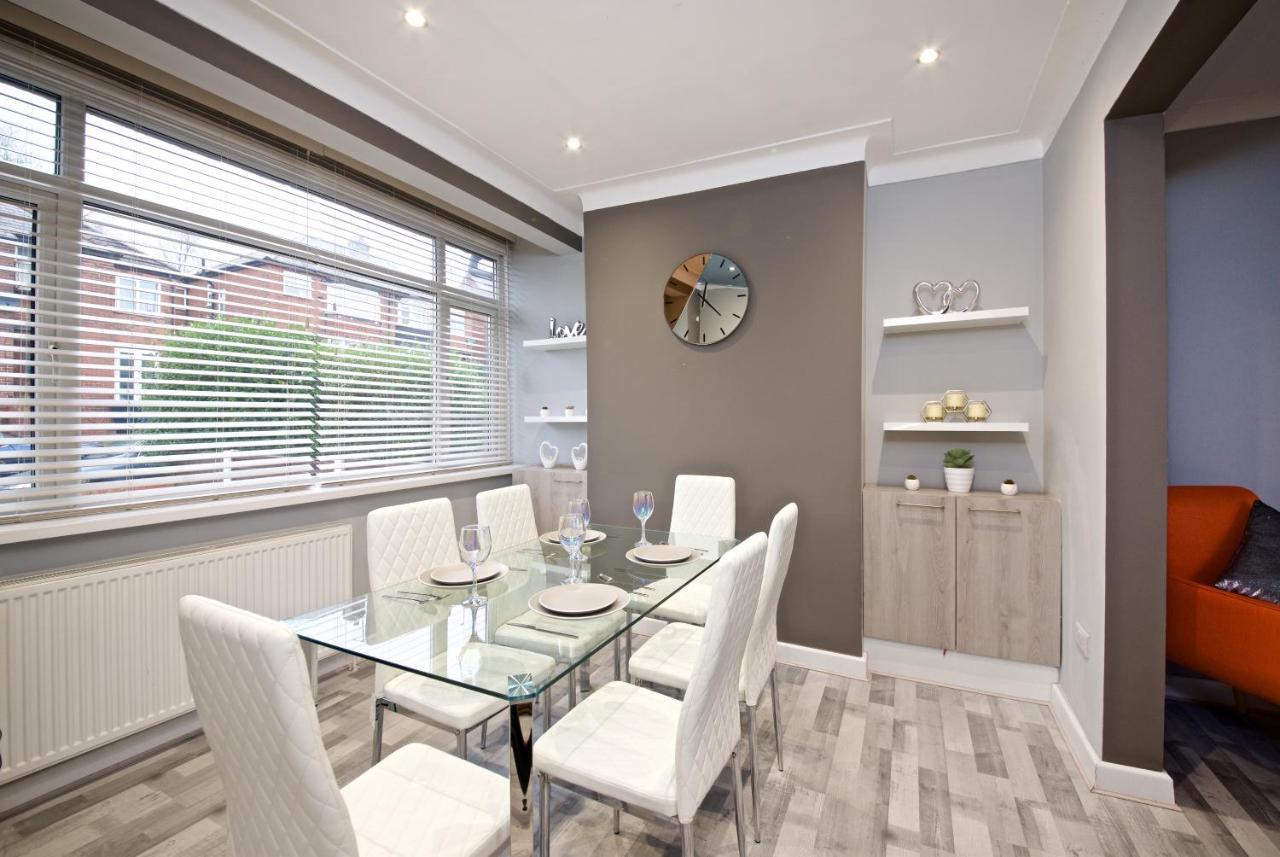 מנצ'סטר Beautiful Cozy Home With Free Parking מראה חיצוני תמונה